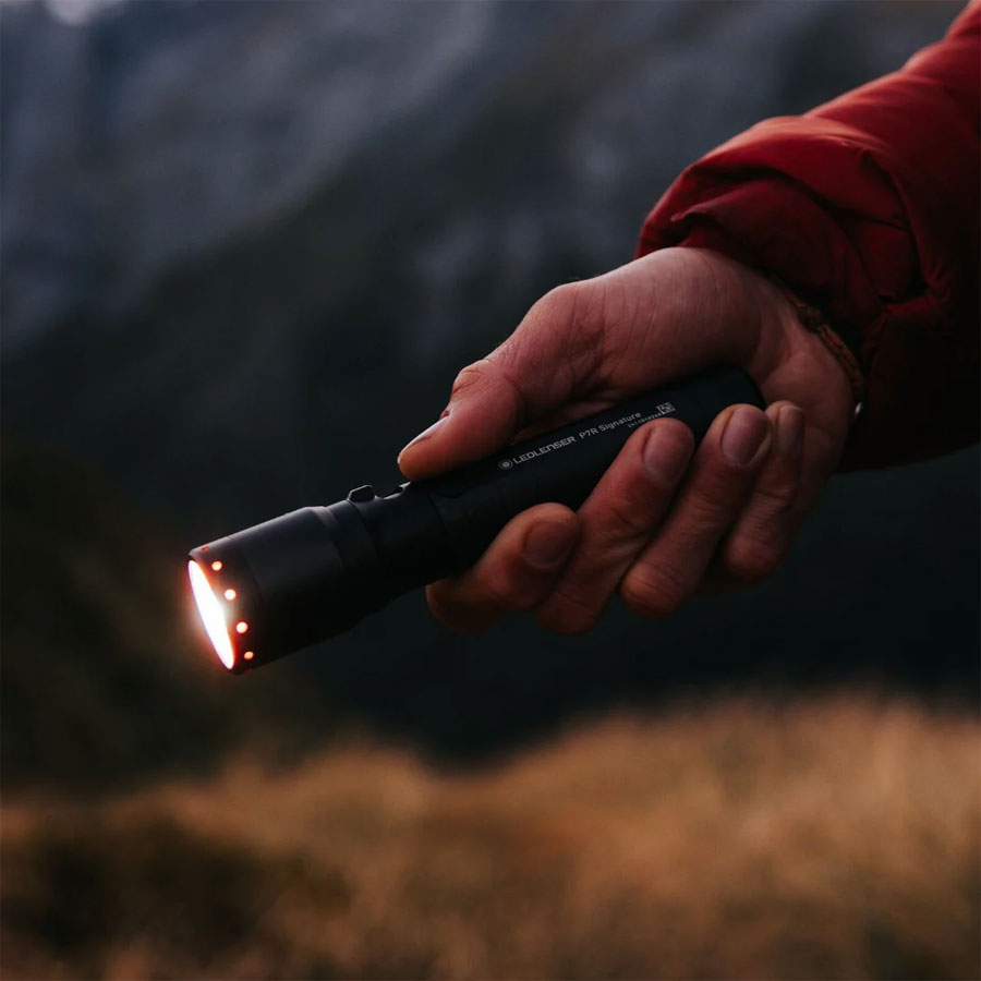 Ledlenser P7R Signature Torch