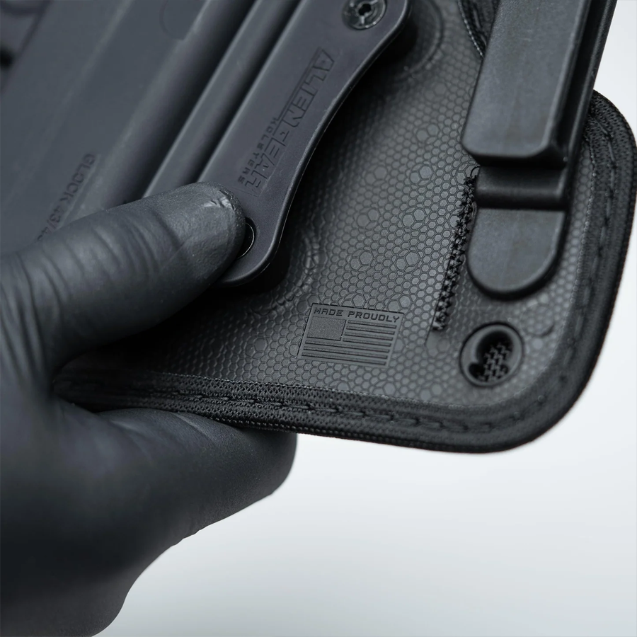 Alien Gear Cloak Tuck 3.5 IWB Holster for Glock 26, Streamlight TLR-6, Right Hand