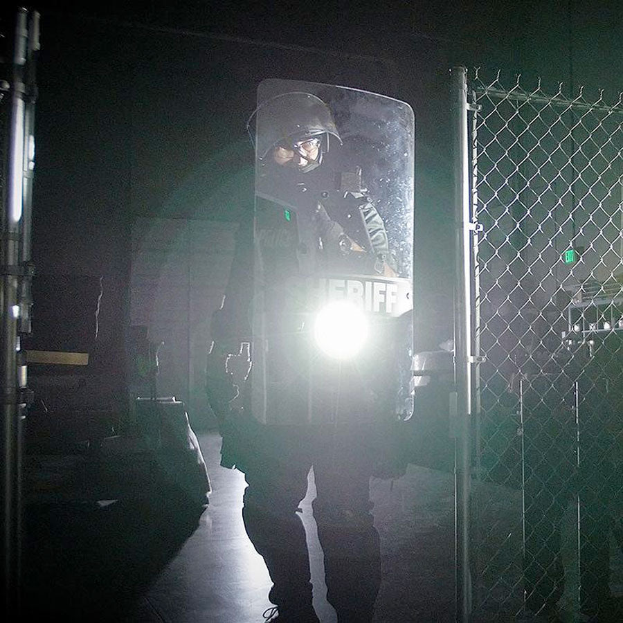 FoxFury Taker R40 Riot Shield Light 650 Lumens