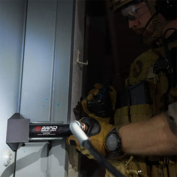 Rapid Assault Tools Hydraulic Door Pusher with Dual Stage Pump and Hose Breaching Kits Rapid Assault Tools Tactical Gear Supplier Tactical Distributors Australia
