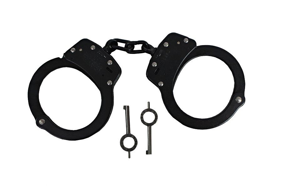 Smith & Wesson Model 100 Handcuffs Handcuffs and Restraints Smith & Wesson Nickel Tactical Gear Supplier Tactical Distributors Australia