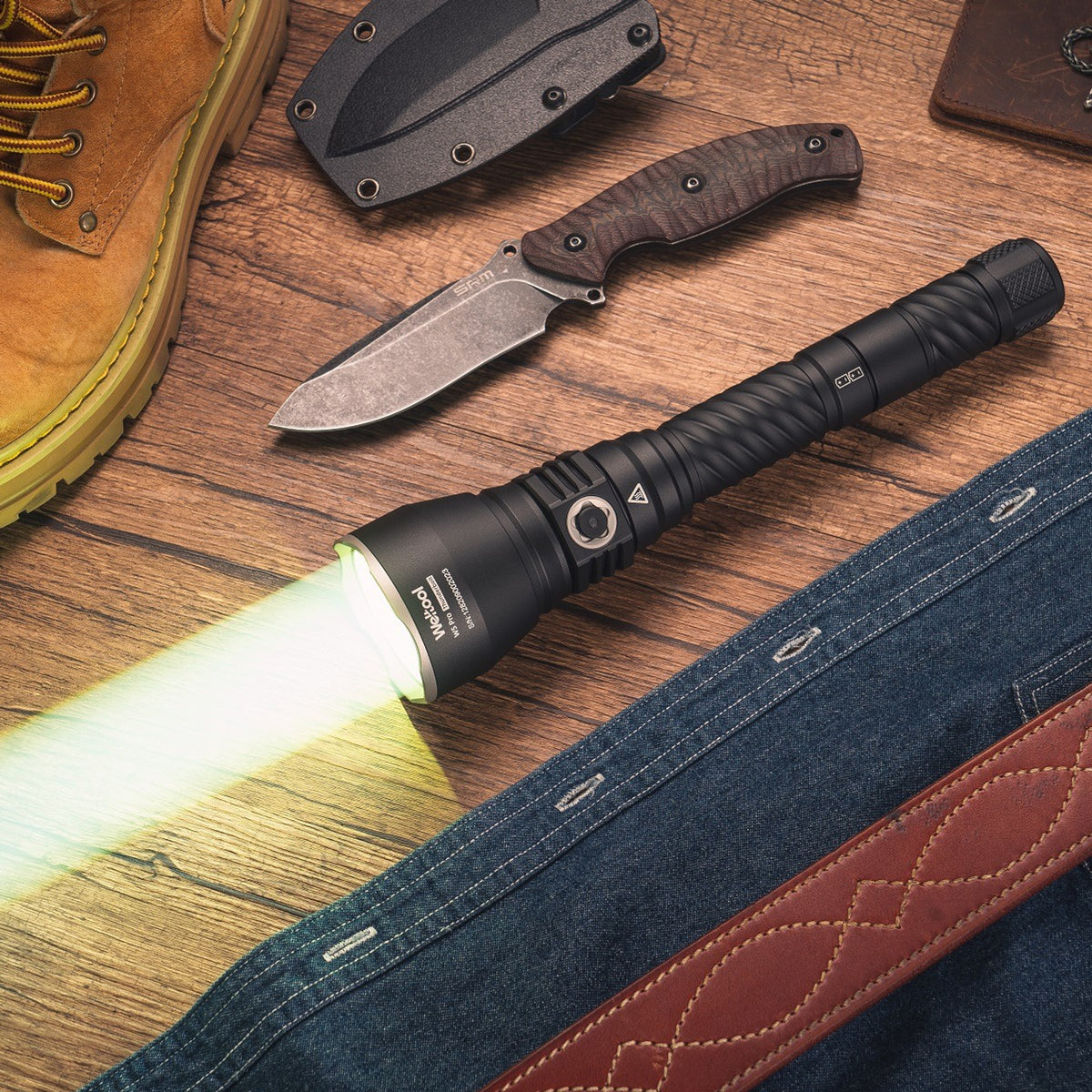 Weltool W5 Pro Thunderbolt 990 lumen 2.8km throw LEP torch